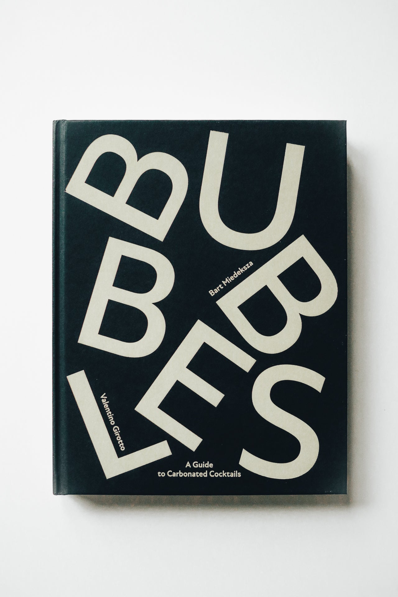 Bubbles: A Guide to Carbonated Cocktails